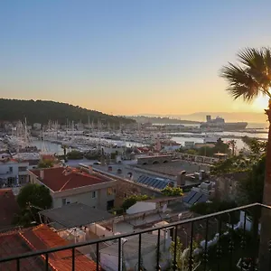 Отель Veria